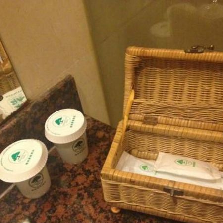 Greentree Inn Hebei Qinhuangdao Peace Avenue Express Hotel Dış mekan fotoğraf
