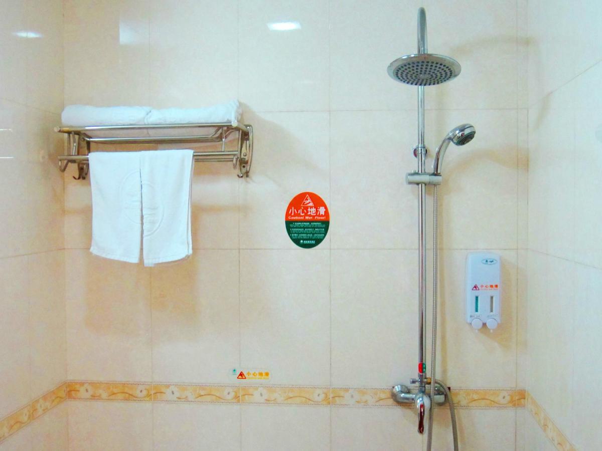 Greentree Inn Hebei Qinhuangdao Peace Avenue Express Hotel Dış mekan fotoğraf