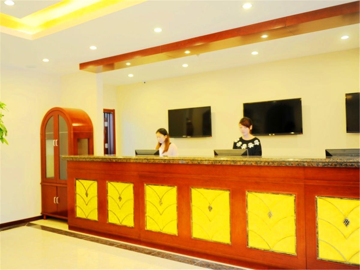Greentree Inn Hebei Qinhuangdao Peace Avenue Express Hotel Dış mekan fotoğraf